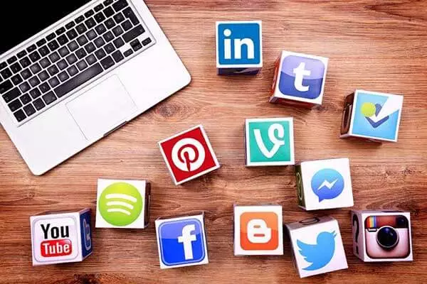 3. Social Media Marketing – Tiếp thị mạng xã hội